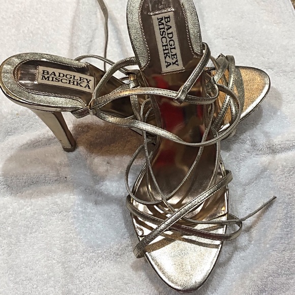 Sandals - Picture 3 of 4